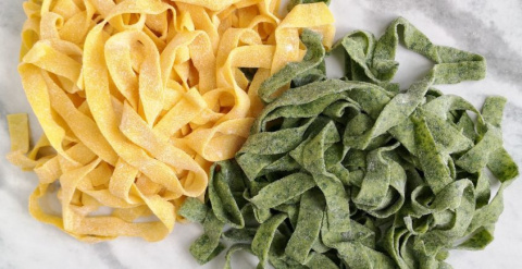 Tagliatelle "słoma i siano" Tagliatelle "słoma i siano"